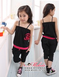 BG23 Bộ bé gái 2 dây đen gắn hoa hồng to chất thun cotton mỏng mát cho bé 2-5 tuổi