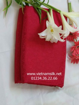 Vải lụa tơ tằm Hà Đông-V28-Màu đỏ họa tiết hoa mai