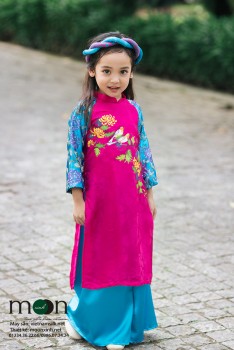 Áo dài vẽ cho bé gái VNS 218 ( màu hồng vẽ họa tiết cành hoa cúc)