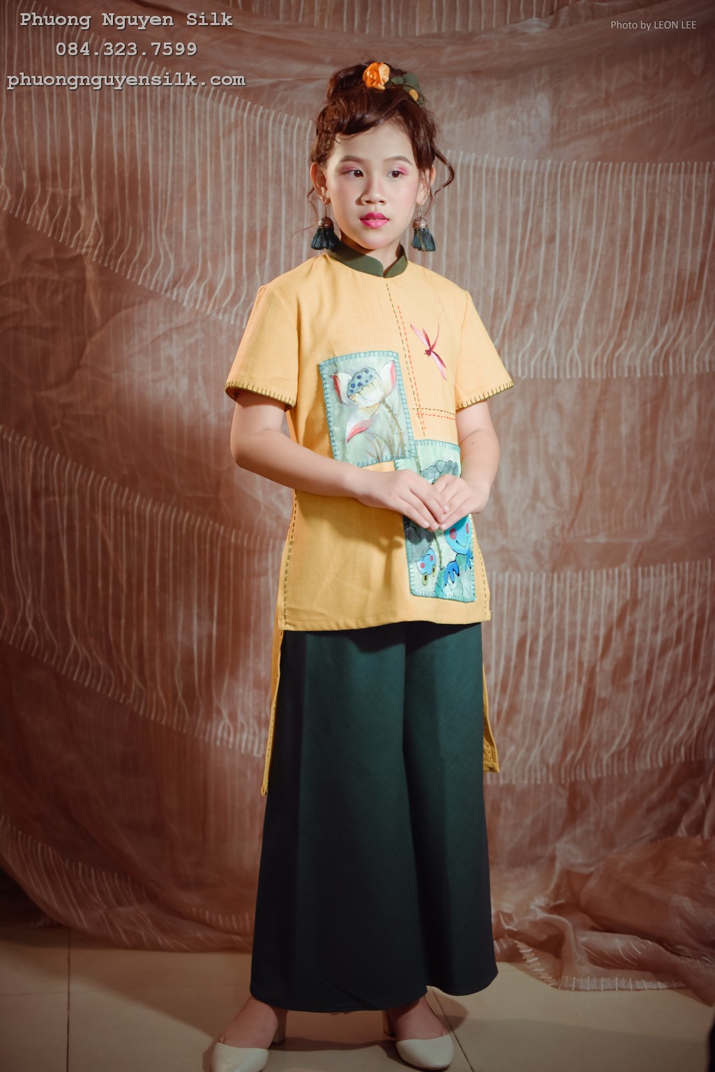 Áo DÀI BÉ GÁI LINEN VÀNG THÊU ĐÁP PHỐI QUẦN LINEN XANH