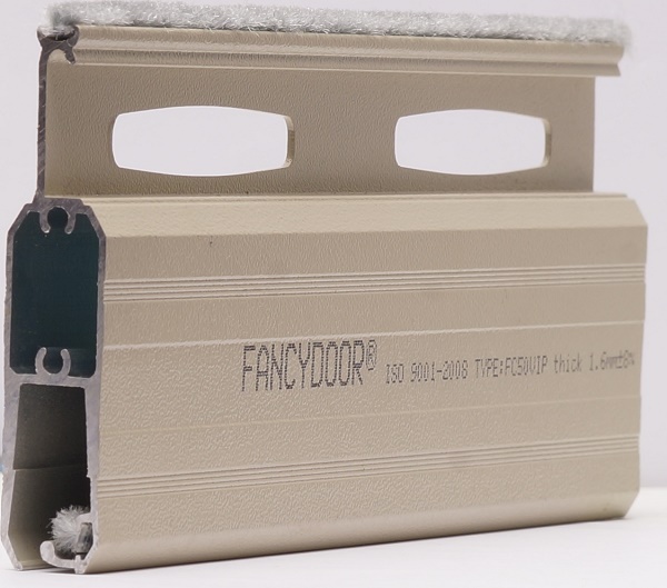 Cửa cuốn khe thoáng Fancydoor FC50VIP